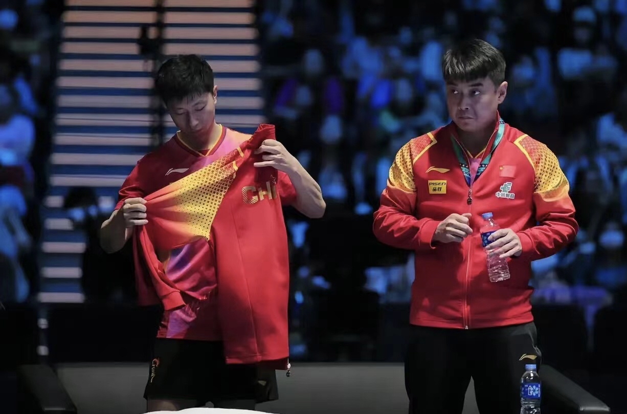 日本队逆转波兰队,马龙点燃赛场 日本队逆转波兰队,马龙点燃赛场