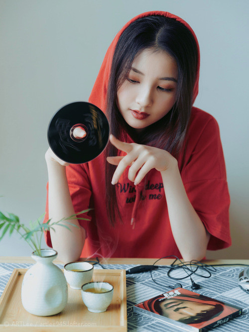 一球封喉，霍勒迪的绝杀与NBA宇宙的微小扰动