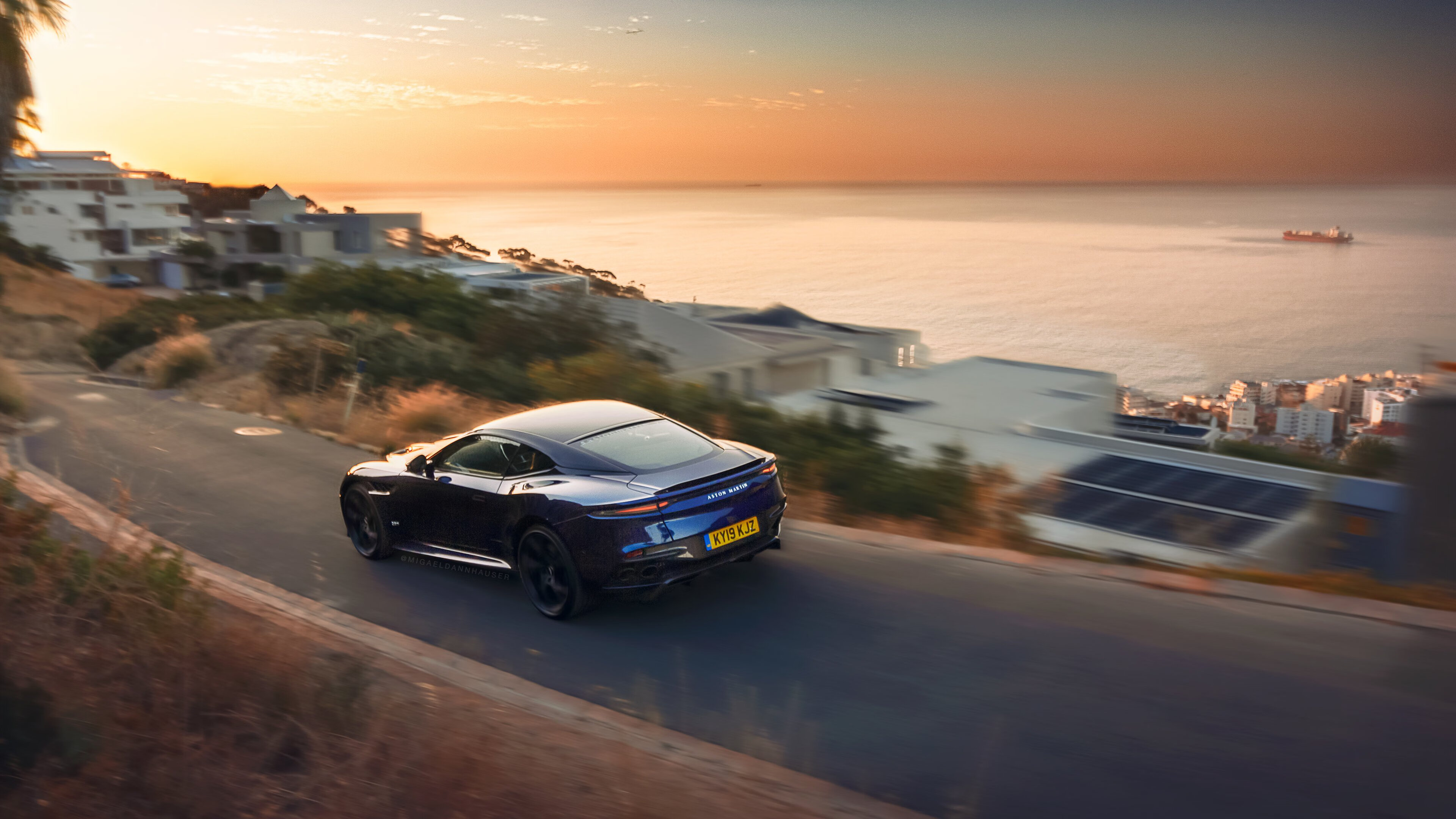 哥斯达黎加淘汰洪都拉斯，戈麦斯欧冠淘汰赛接管比赛，足球的双重奏